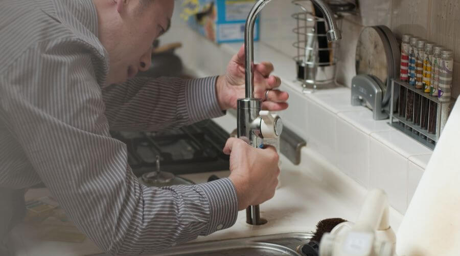 Professional Water heater repair in De Kalb, MO